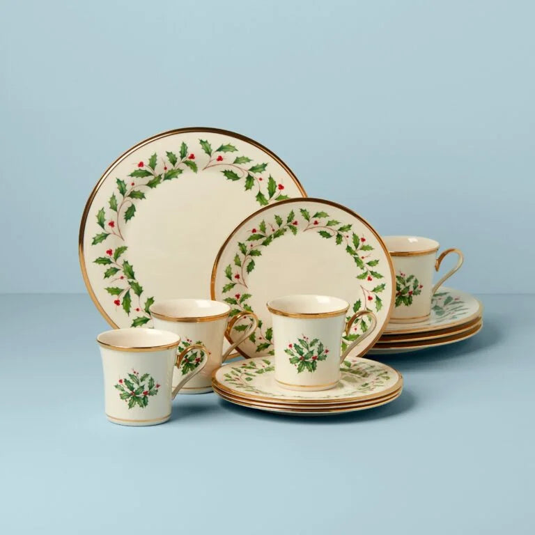 Astonishing Holiday 12-Piece Plate & Mug Set